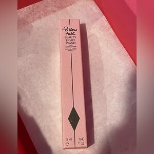 Charlotte Tilbury Pillow Talk Beauty Light Wand Highlighter